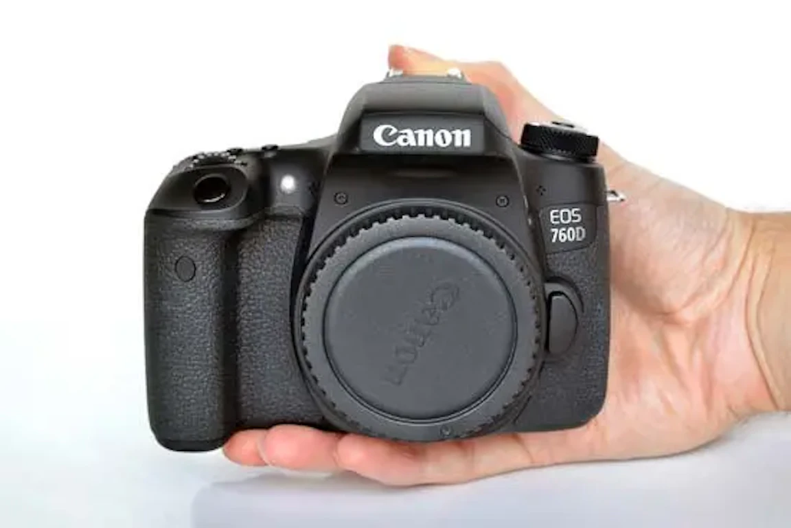 EOS 8000Dのレビュー比較まとめ おすすめな人・不向きな人と中古で選ぶ